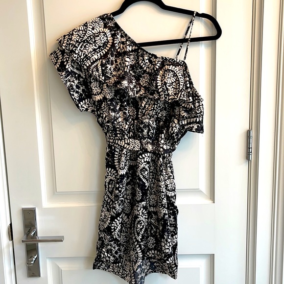 Yes it’s maternity. ☺️ Motherhood XS satin one shoulder dress.m with ruffle. - Picture 3 of 3